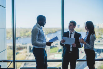 Navigating the Evolving Regulatory Framework: Compliance and Risk Management in Modern Finance