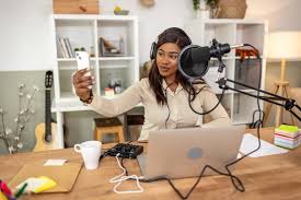 Turning Your Side Hustle into a Full-Time Career: Mastering the Secrets of Online Job Success